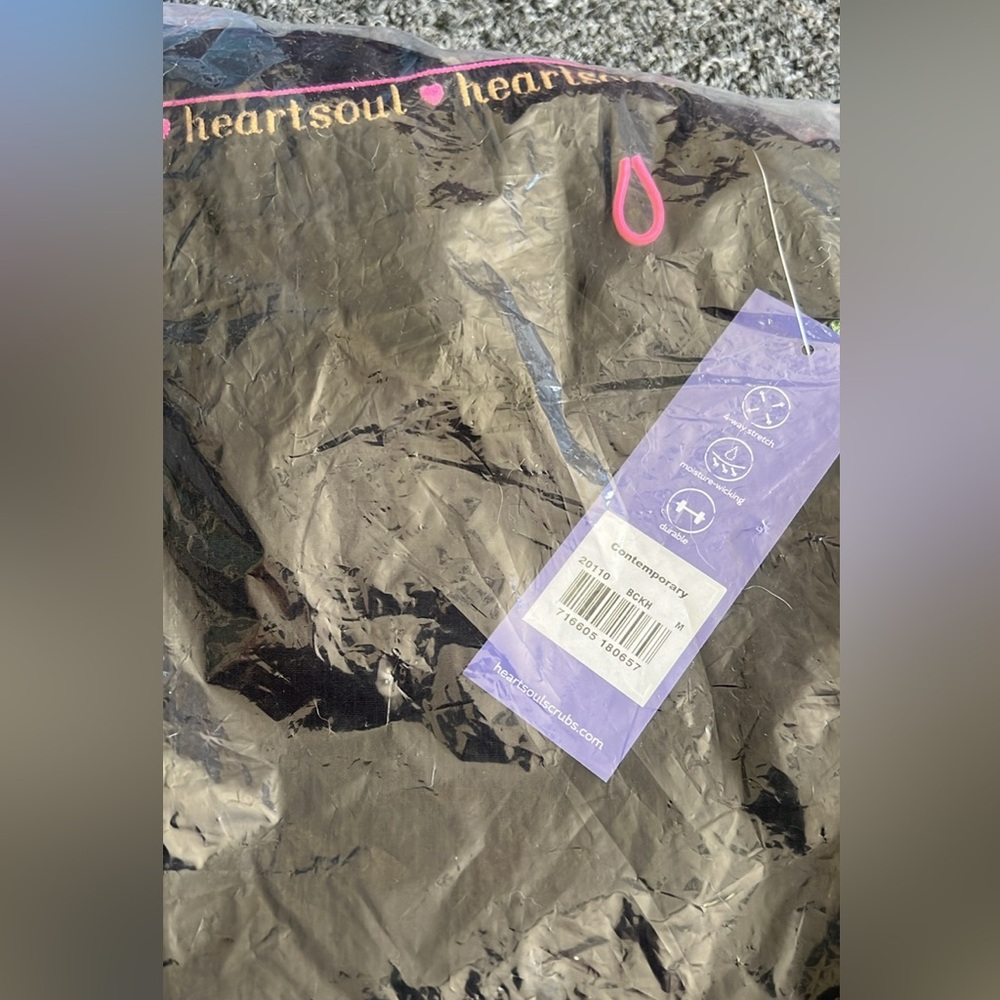 M Heartsoul scrub pants